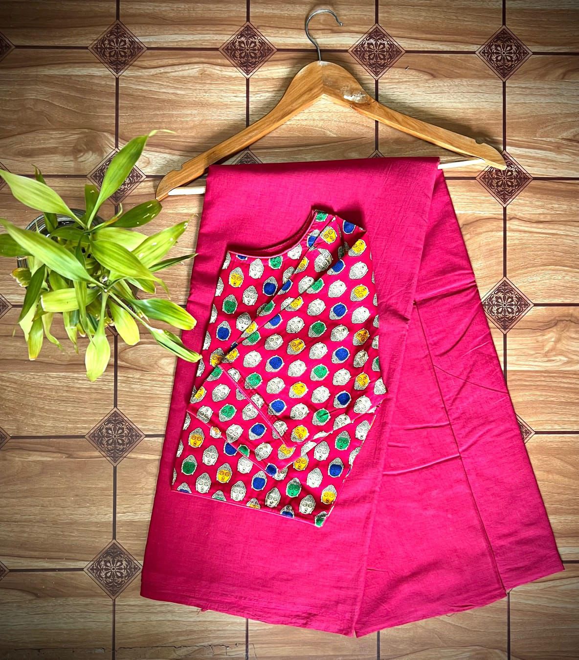 🍁Traditional soft cotton mulmul Sarees with stitched blouse