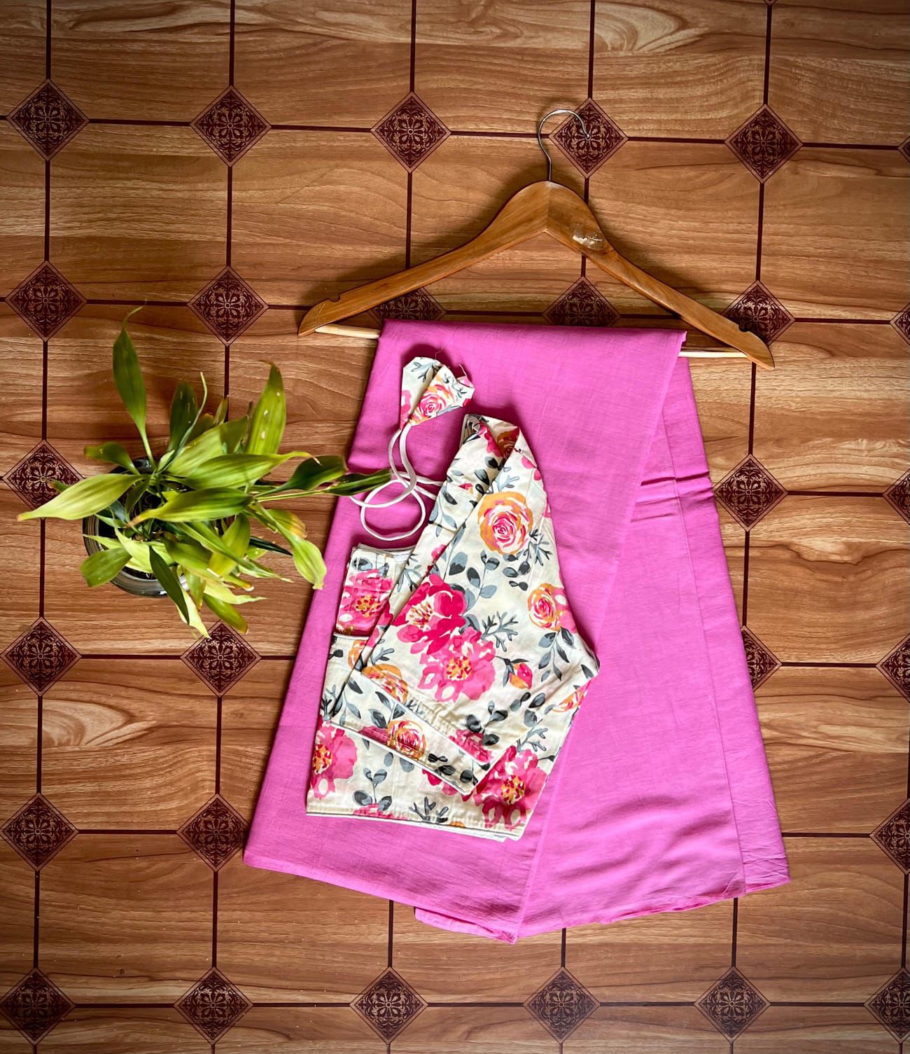 🍁Traditional soft cotton mulmul Sarees with stitched blouse
