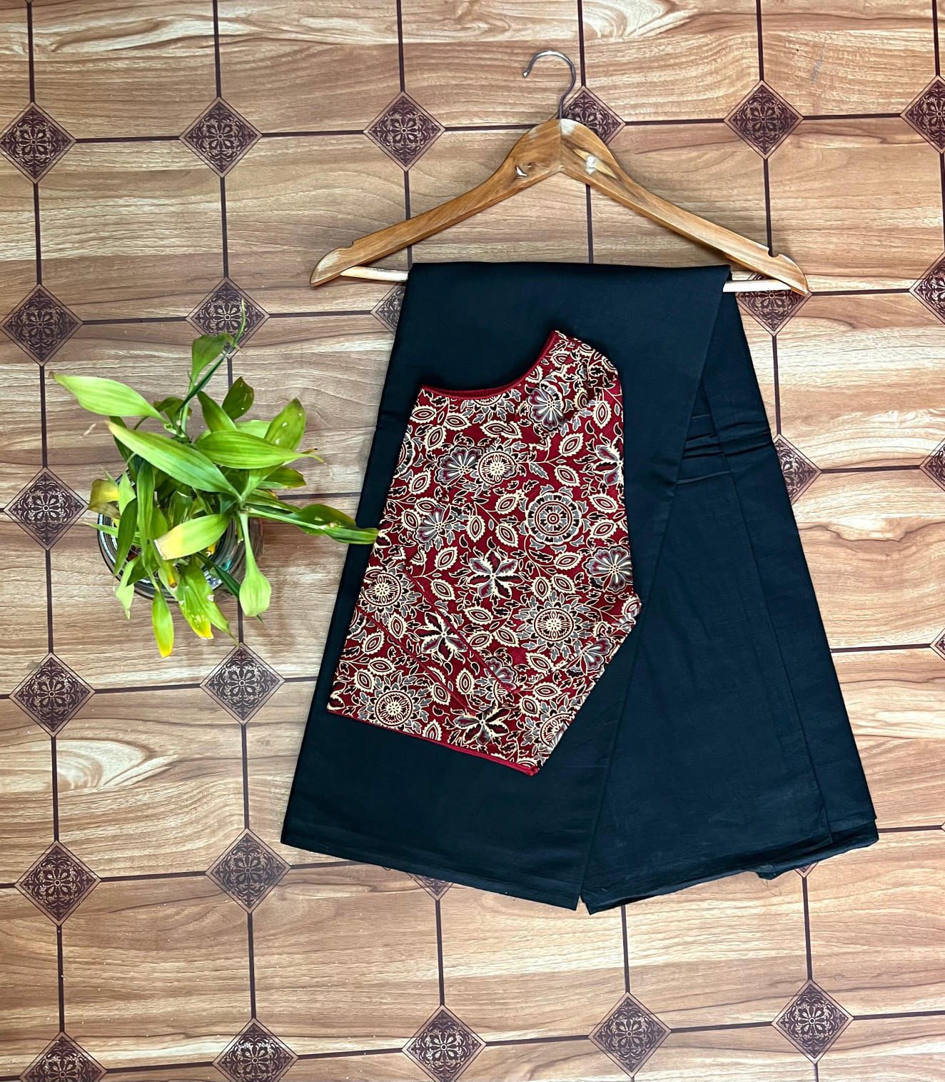🍁Traditional soft cotton mulmul Sarees with stitched blouse